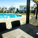 Esentepe Turtle Bay Village 2-bedroom Sea View 아파트