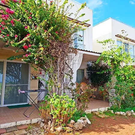 2-bedroom Sea View Apartament *