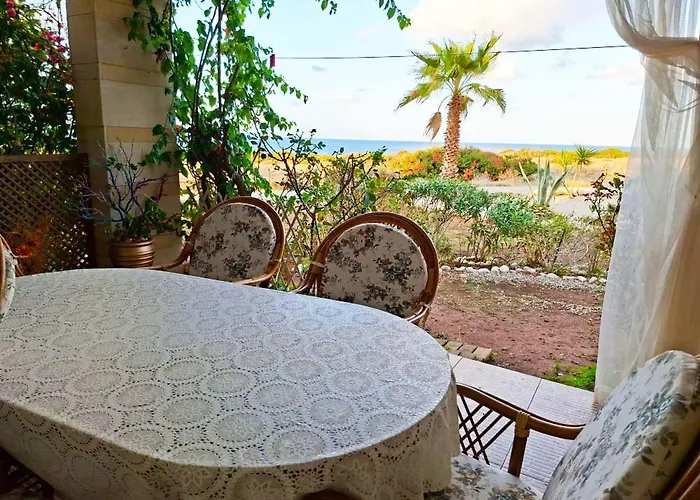 2-bedroom Sea View *